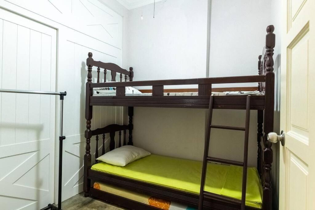 Vila New Granny Cozy House Georgetown 2-6Pax Exteriér fotografie